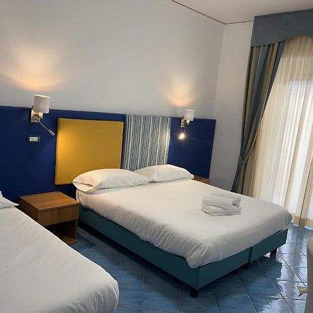 Hotel Oasi à Maiori Extérieur photo