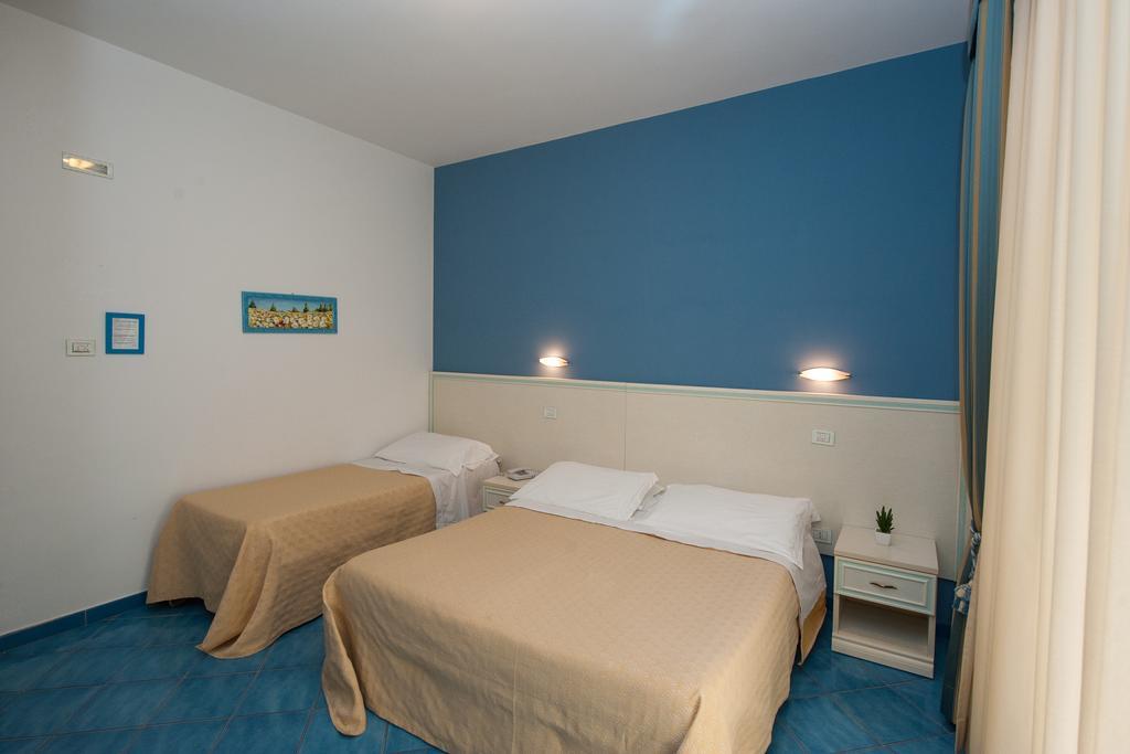 Hotel Oasi à Maiori Extérieur photo